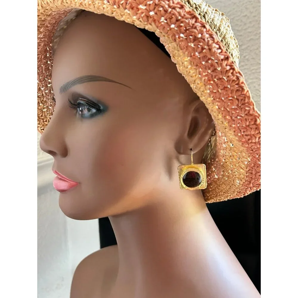 Brown Earrings‎